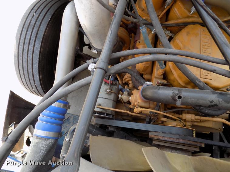 image for item DC4936 1993 Freightliner FDL112 semi truck