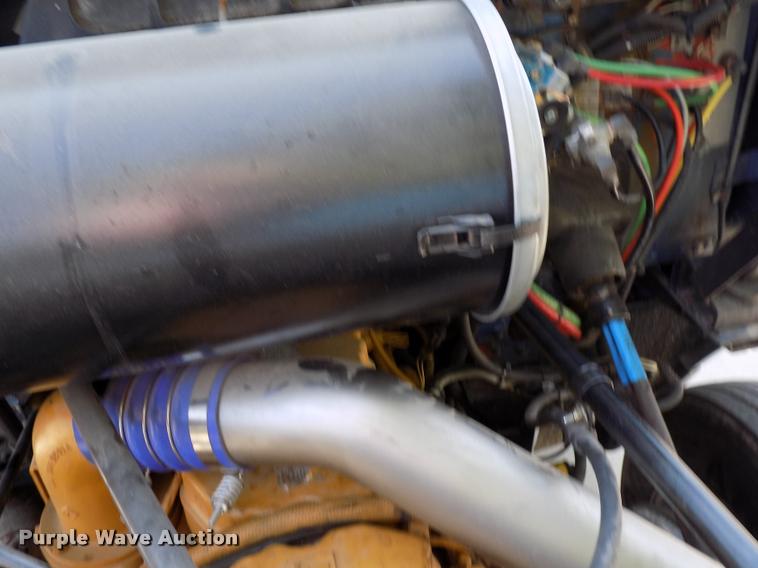 image for item DC4936 1993 Freightliner FDL112 semi truck