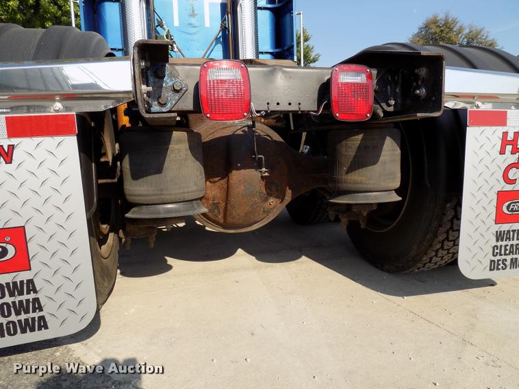 image for item DC4936 1993 Freightliner FDL112 semi truck