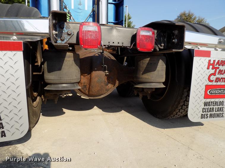 image for item DC4936 1993 Freightliner FDL112 semi truck