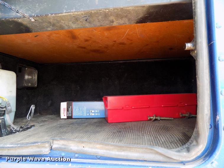 image for item DC4936 1993 Freightliner FDL112 semi truck