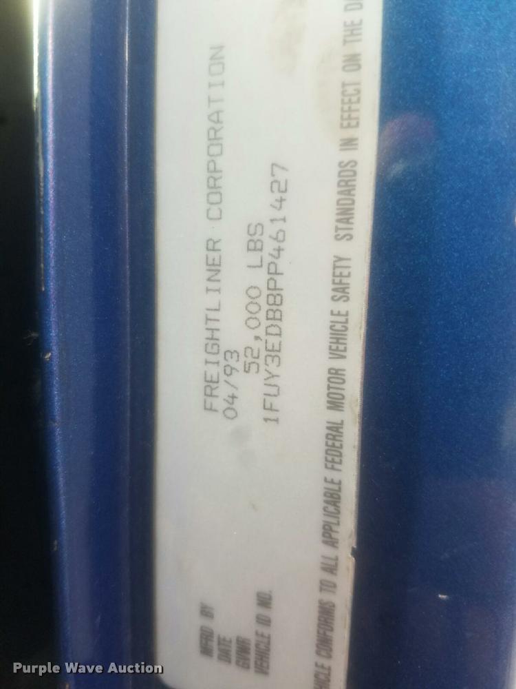 image for item DC4936 1993 Freightliner FDL112 semi truck