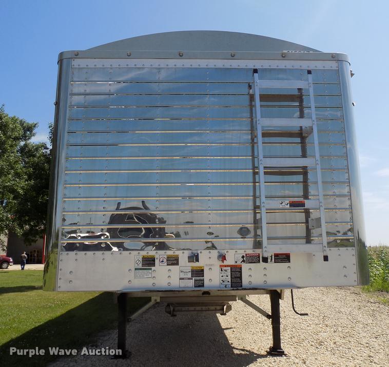 image for item DC4938 2016 Wilson Pace Setter triple hopper bottom grain trailer