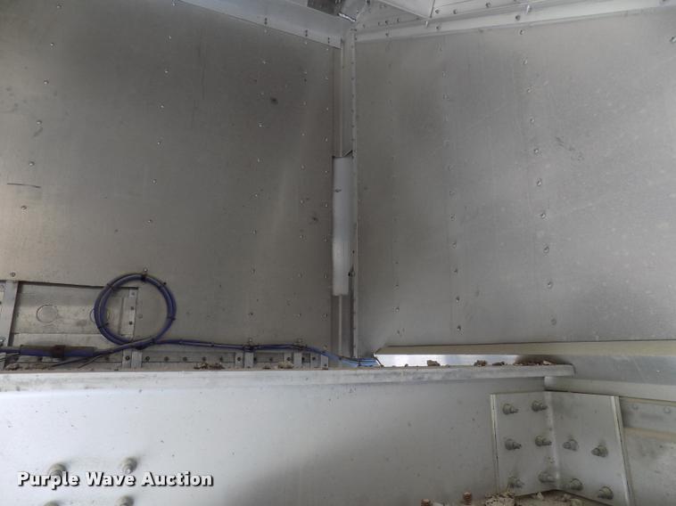 image for item DC4938 2016 Wilson Pace Setter triple hopper bottom grain trailer