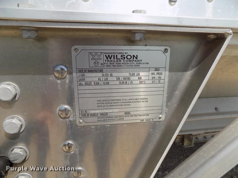image for item DC4938 2016 Wilson Pace Setter triple hopper bottom grain trailer