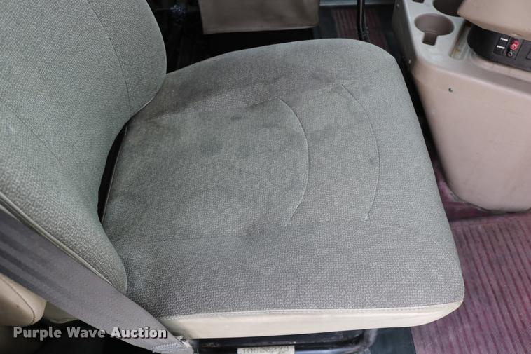 image for item DD0237 2007 International 9400i semi truck