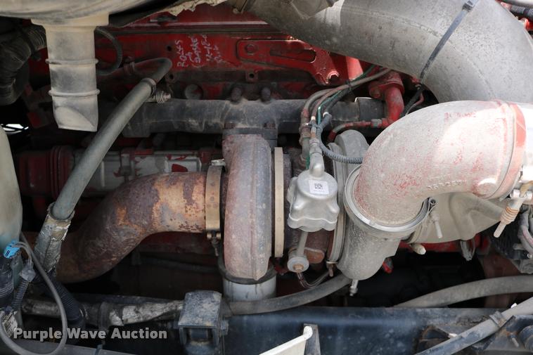 image for item DD0237 2007 International 9400i semi truck