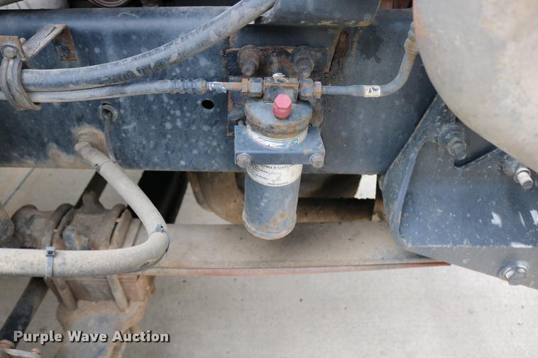 image for item DD0237 2007 International 9400i semi truck