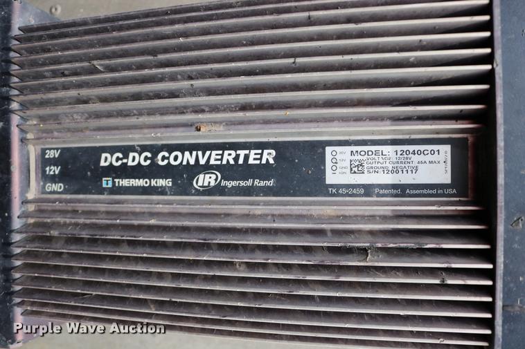 image for item DD0237 2007 International 9400i semi truck