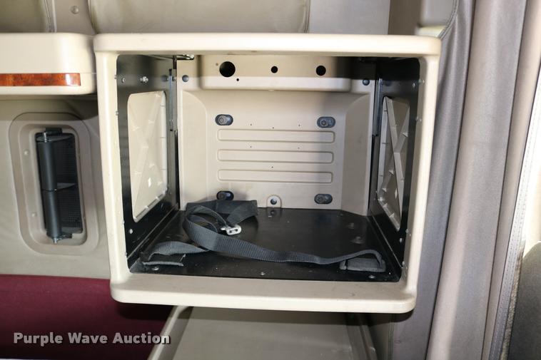 image for item DD0238 2007 International 9400i semi truck