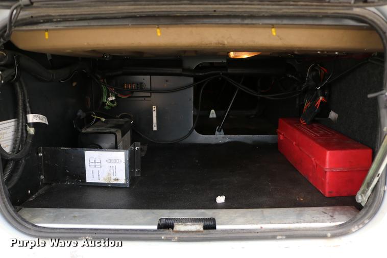 image for item DD0238 2007 International 9400i semi truck