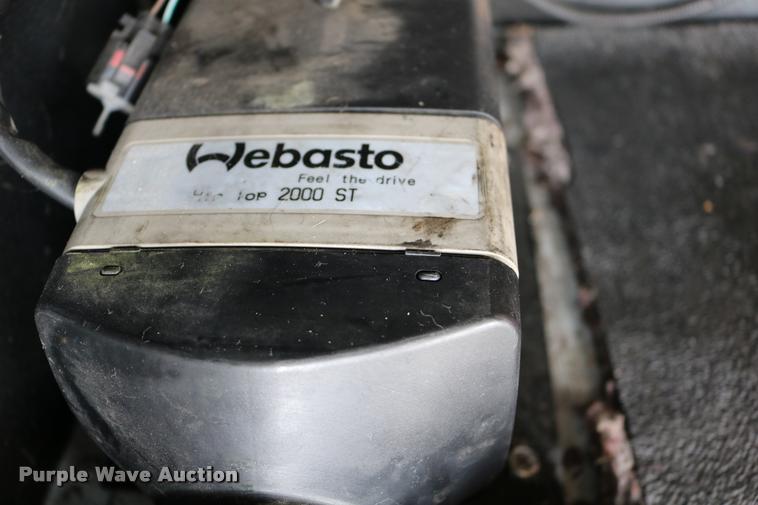 image for item DD0238 2007 International 9400i semi truck