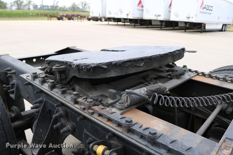 image for item DD0238 2007 International 9400i semi truck