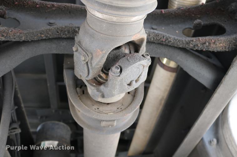 image for item DD0238 2007 International 9400i semi truck