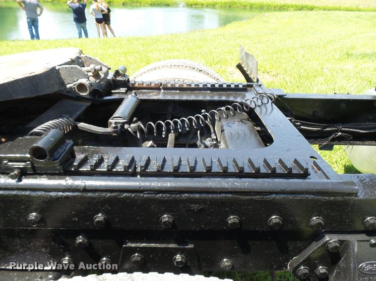 image for item K1837 1994 Peterbilt 379 semi truck