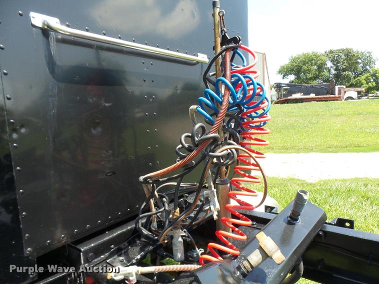 image for item K1837 1994 Peterbilt 379 semi truck