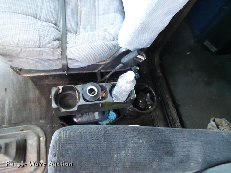 image for item K1837 1994 Peterbilt 379 semi truck