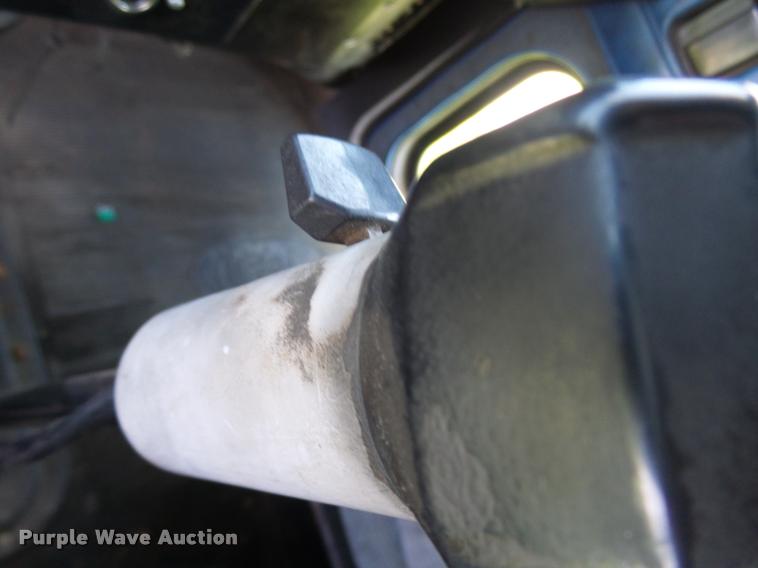 image for item K1837 1994 Peterbilt 379 semi truck