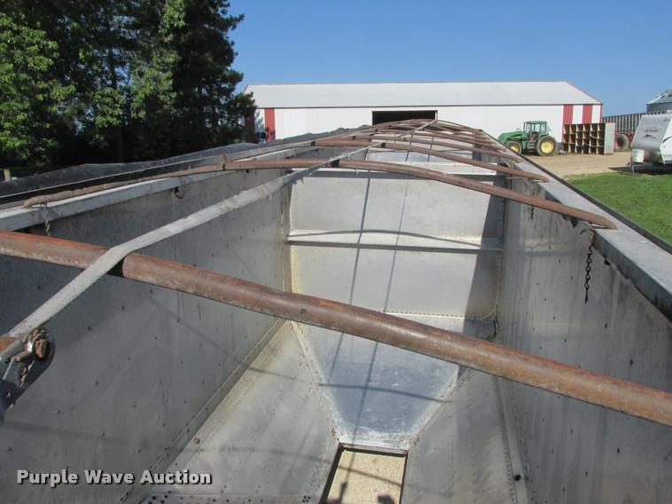 image for item K6118 1994 Timpte double hopper grain trailer