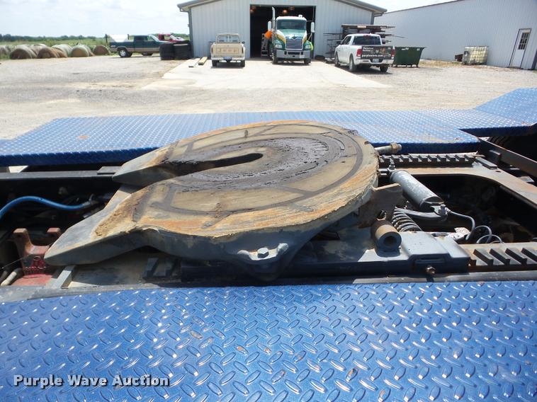 image for item K6445 1995 Peterbilt 379 semi truck