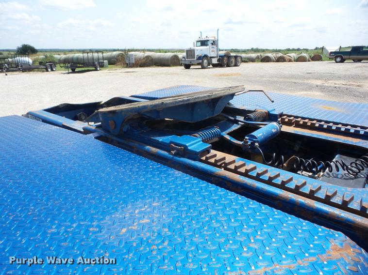 image for item K6446 1993 Peterbilt 378 semi truck