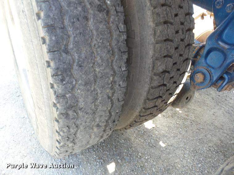 image for item K6446 1993 Peterbilt 378 semi truck