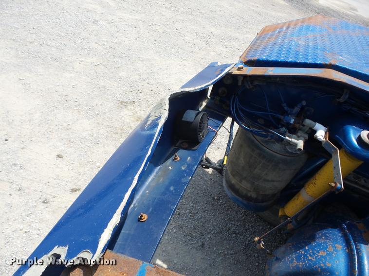 image for item K6446 1993 Peterbilt 378 semi truck