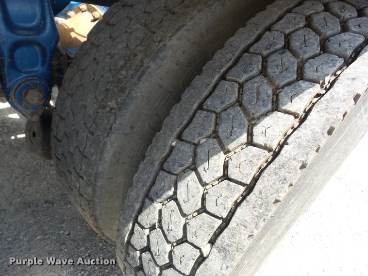 image for item K6446 1993 Peterbilt 378 semi truck