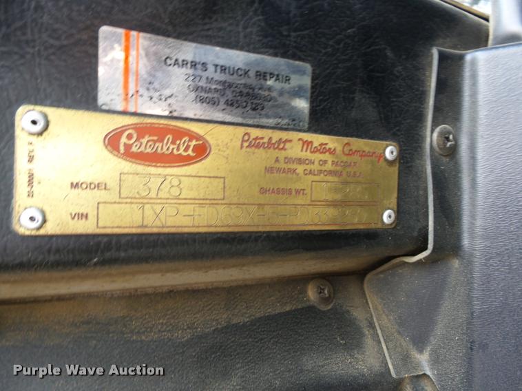 image for item K6446 1993 Peterbilt 378 semi truck
