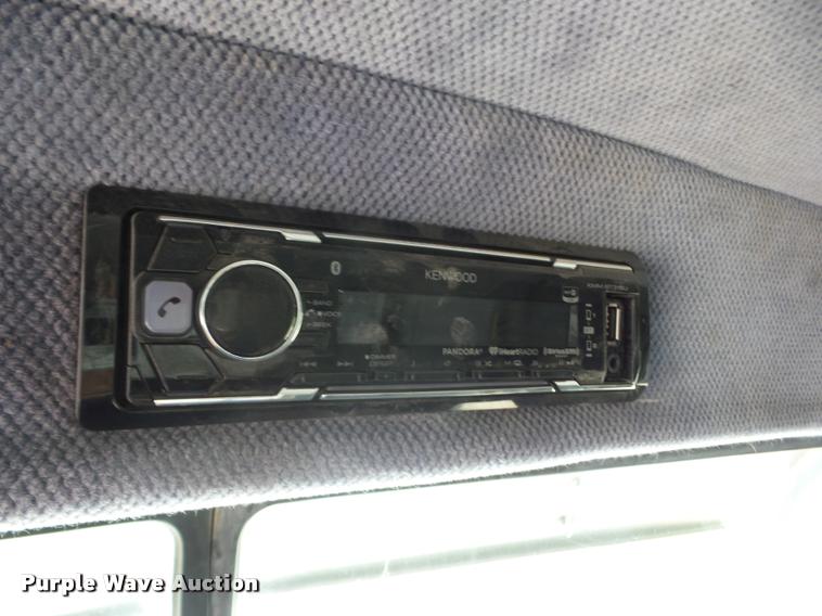 image for item K6446 1993 Peterbilt 378 semi truck