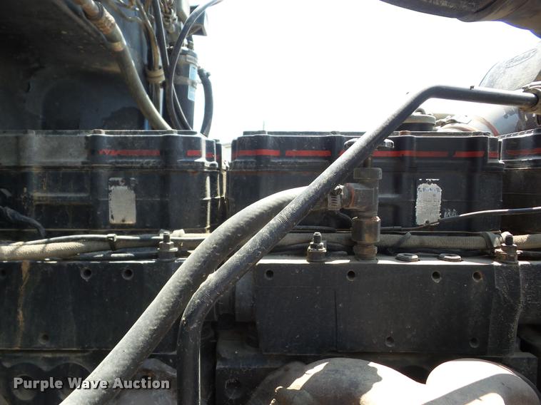 image for item K6446 1993 Peterbilt 378 semi truck