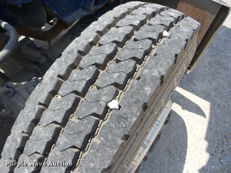 image for item K6446 1993 Peterbilt 378 semi truck