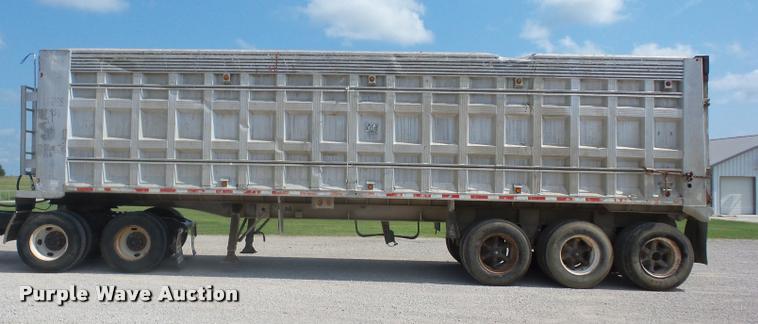 image for item K6450 1999 Usts end dump trailer