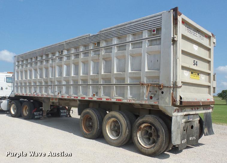 image for item K6450 1999 Usts end dump trailer
