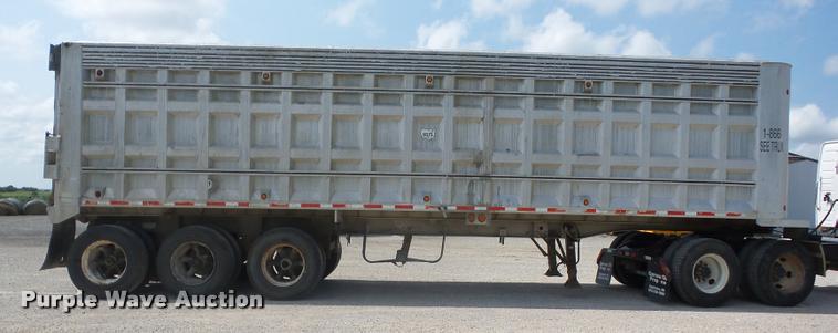 image for item K6450 1999 Usts end dump trailer