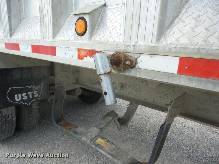 image for item K6450 1999 Usts end dump trailer