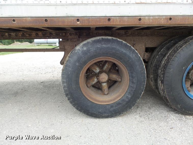 image for item K7499 1989 Dorsey SIDT-86-LSFB dry van trailer