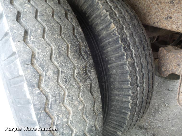 image for item K7499 1989 Dorsey SIDT-86-LSFB dry van trailer