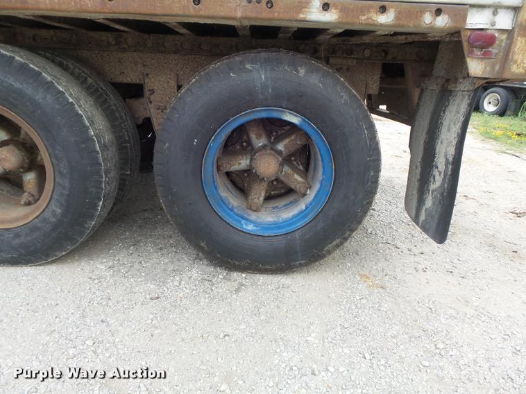 image for item K7499 1989 Dorsey SIDT-86-LSFB dry van trailer