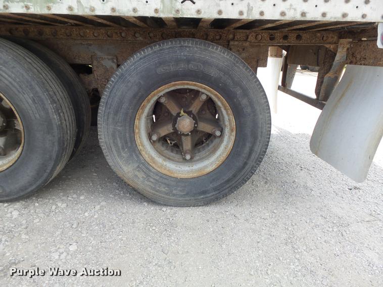 image for item K7500 1995 Pine dry van trailer