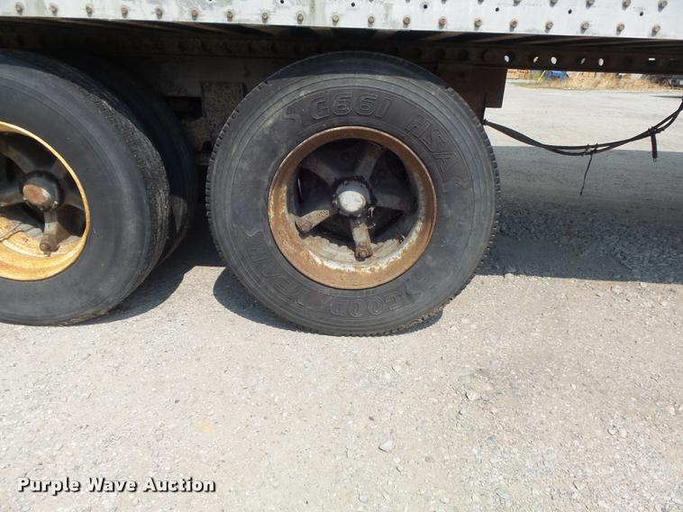 image for item K7500 1995 Pine dry van trailer