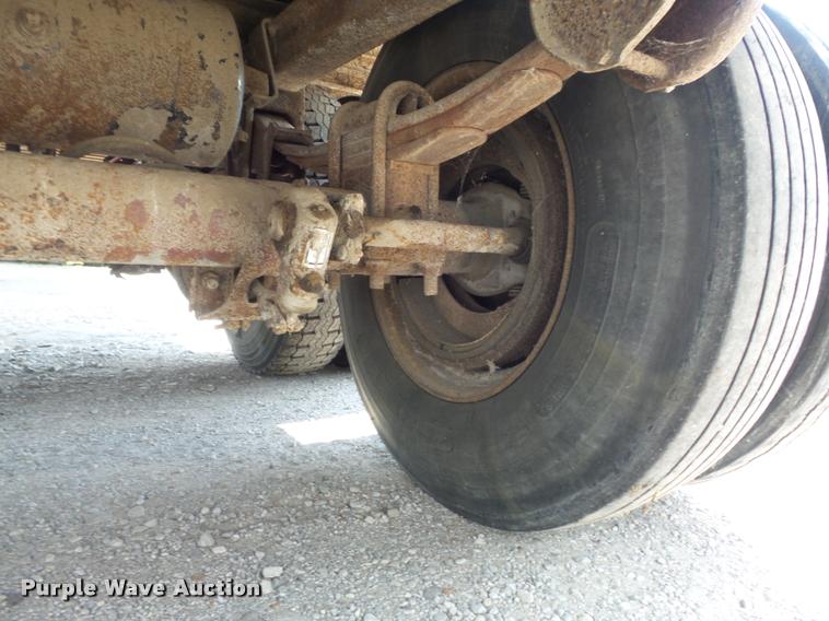 image for item K7500 1995 Pine dry van trailer