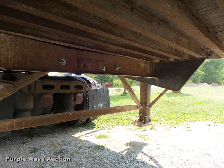 image for item K7500 1995 Pine dry van trailer