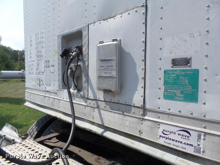 image for item K7500 1995 Pine dry van trailer