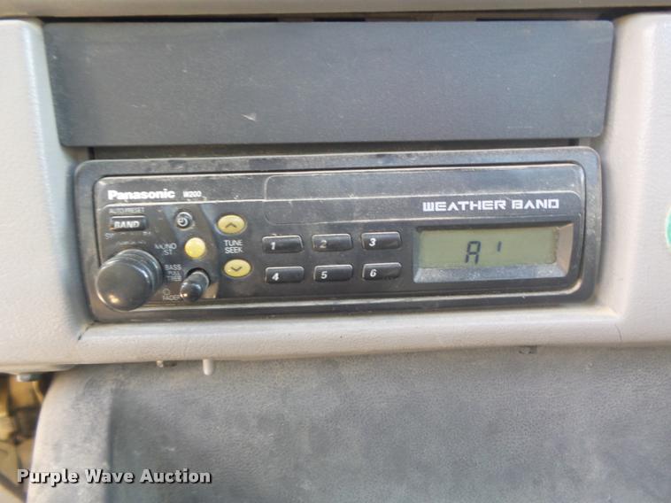 image for item K7523 2000 Sterling A9500 semi truck