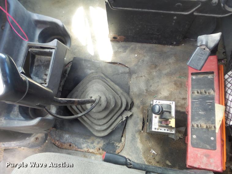 image for item K7523 2000 Sterling A9500 semi truck