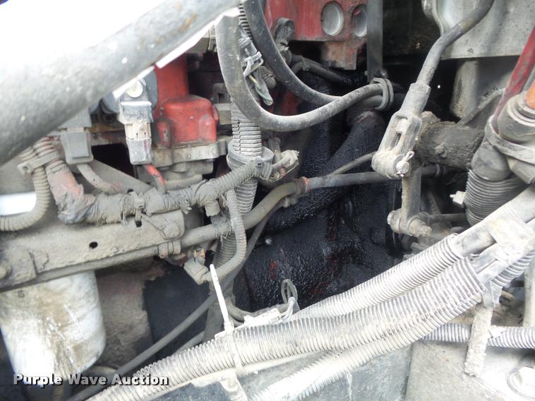 image for item K7524 2004 International 9400i semi truck