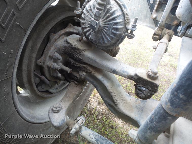 image for item K7525 2005 Mack CH613 semi truck