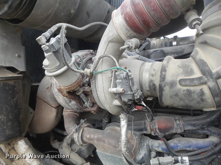 image for item K7525 2005 Mack CH613 semi truck