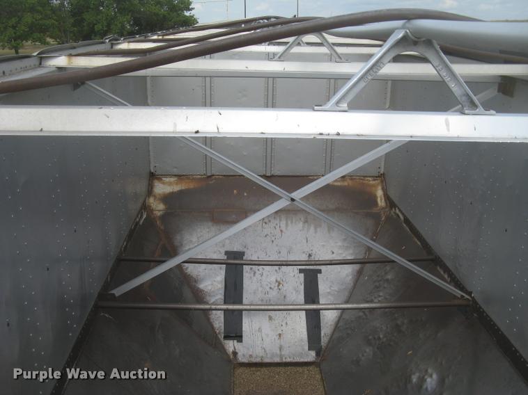 image for item L2303 1981 Merritt GS-420-10 double hopper grain trailer